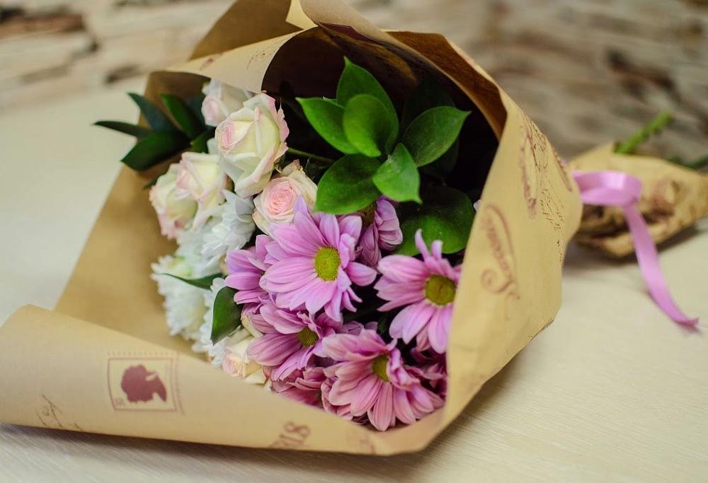 Букет цветов из: Розы и Хризантемы в Бородино ГО Мытищи