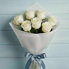 Букет 7 Белых роз Эдлесс Лав в Бородино ГО Мытищи