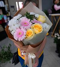 Букет цветов из:  Герберы, Розы и Хризантемы #REPLACE_PRED# Бородино ГО Мытищи