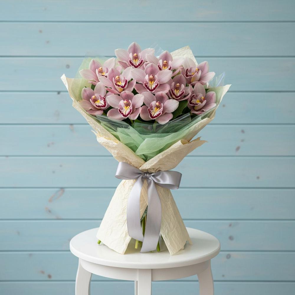 Букет цветов из: Орхидеи и Розы в Бородино ГО Мытищи