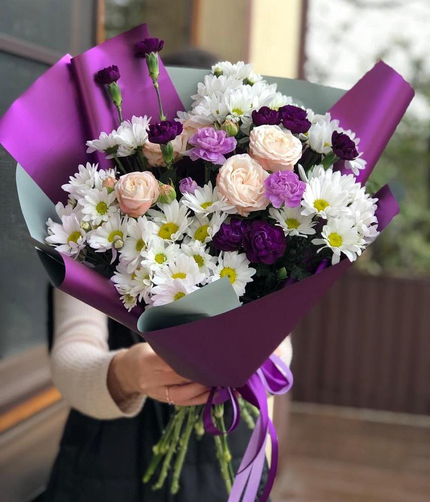 Букет цветов из: Хризантемы, Гвоздики и Розы в Бородино ГО Мытищи