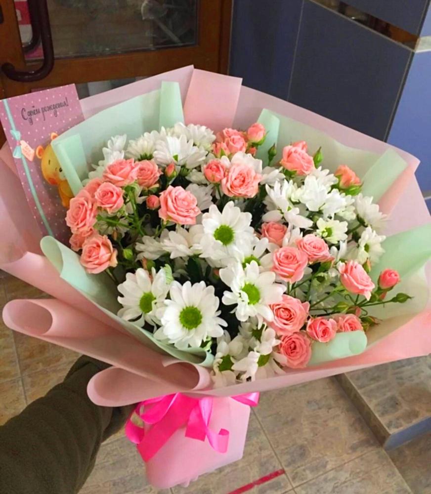 Букет цветов из: Розы и Хризантемы в Бородино ГО Мытищи