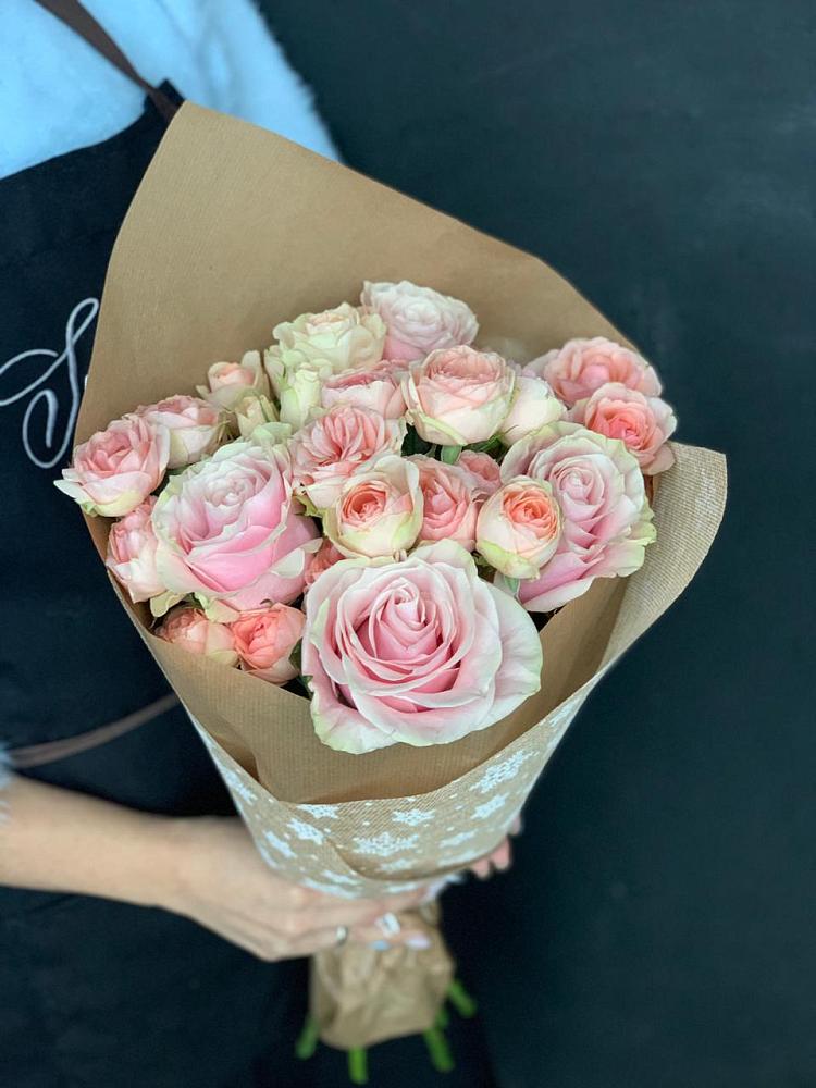 Букет цветов из: Хризантемы и Розы в Бородино ГО Мытищи