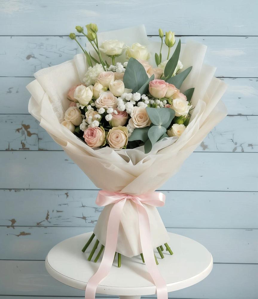 Букет цветов из: Розы и Лизиантусы в Бородино ГО Мытищи