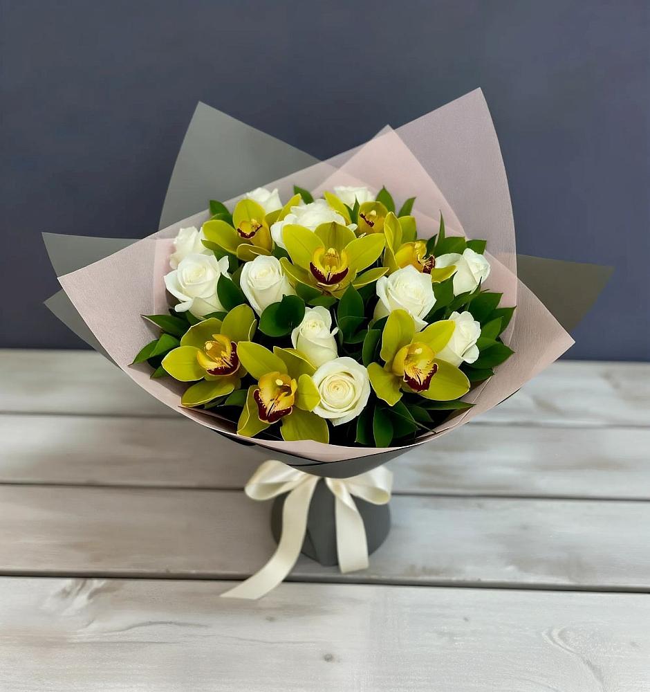 Букет цветов из: Орхидеи и Розы в Бородино ГО Мытищи