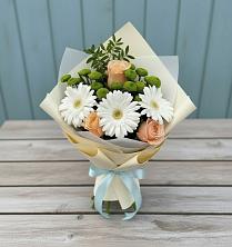Букет цветов из:  Герберы, Розы и Хризантемы в Бородино ГО Мытищи