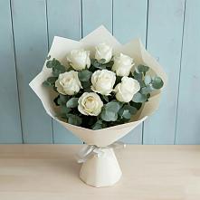 Букет Белые розы в Эвкалипте в Бородино ГО Мытищи