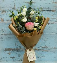 Букет цветов из:  Розы и Лизиантусы в Бородино ГО Мытищи