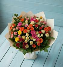 Букет Микс из разноцветных кустовых роз в Бородино ГО Мытищи