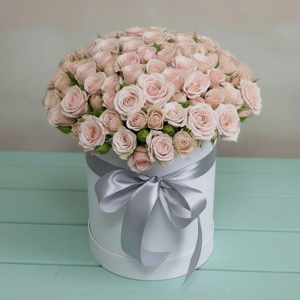 Цветочная композиция из Розы в шляпной коробке в Бородино ГО Мытищи